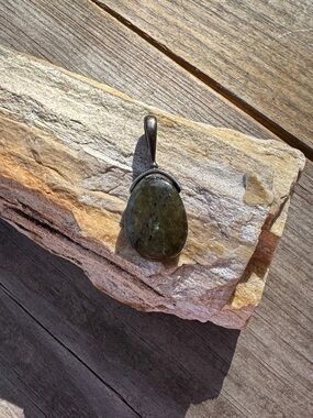 Sajen Sterling Silver and Labradorite Pendant